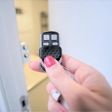 Coqueto Apartamento Nuevo En Pleno Centro De Algeciras Bb Buitenkant foto