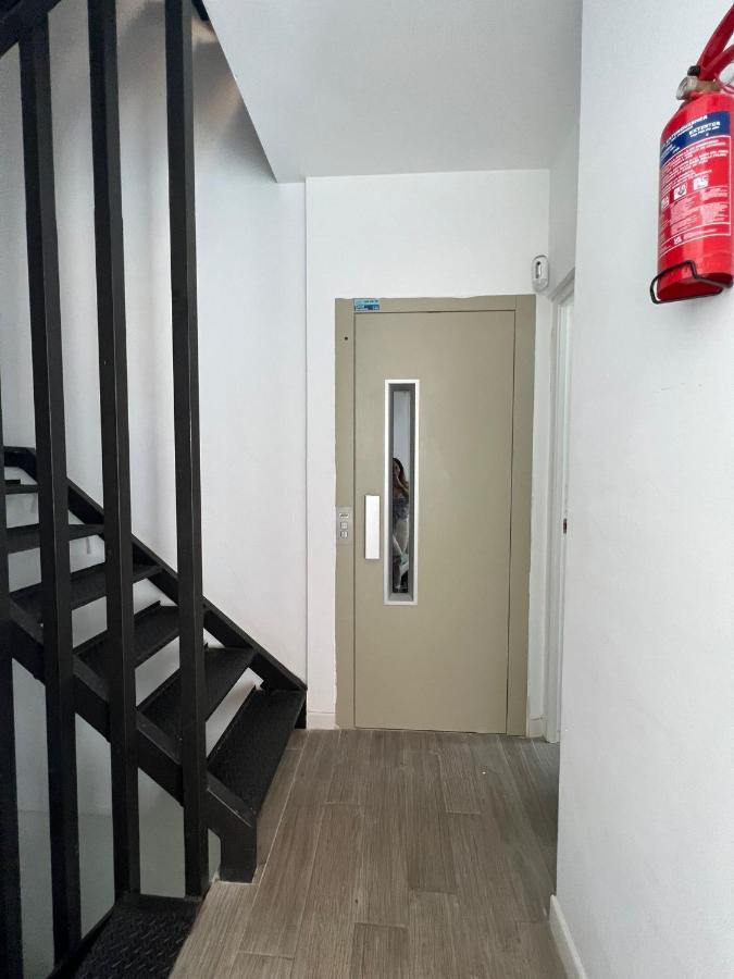 Coqueto Apartamento Nuevo En Pleno Centro De Algeciras Bb Buitenkant foto